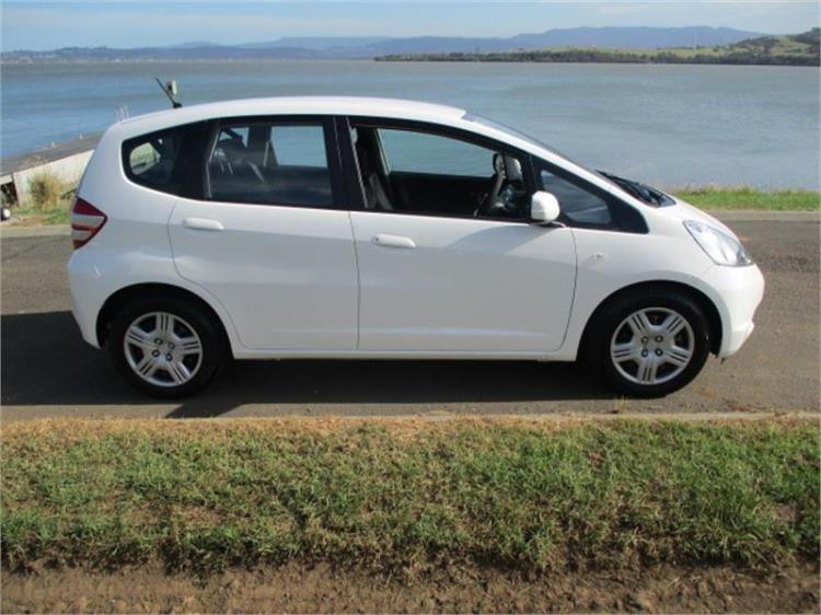 2010 HONDA JAZZ 5D HATCHBACK GLi GE