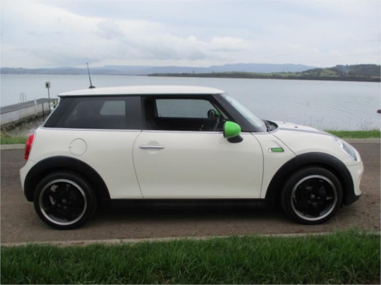 2016 MINI ONE 3D HATCHBACK F56